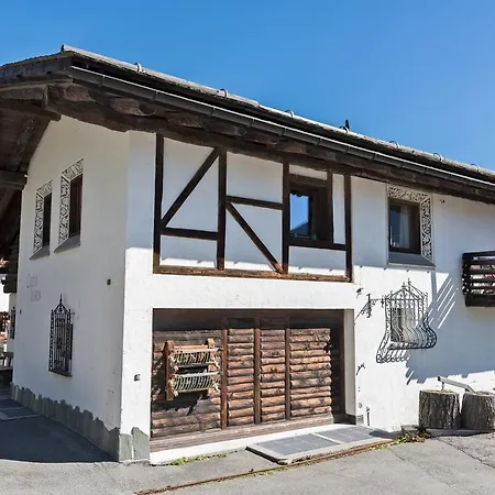 Chesa Ilaria - Ξενοδοχείο