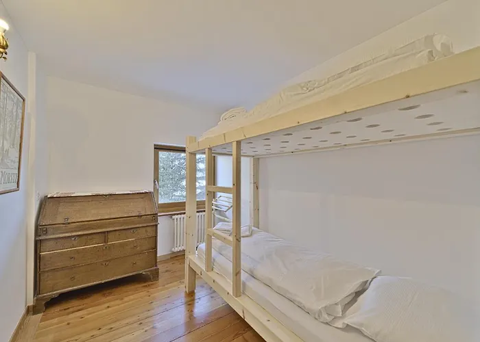 Chesa Ilaria - فندق